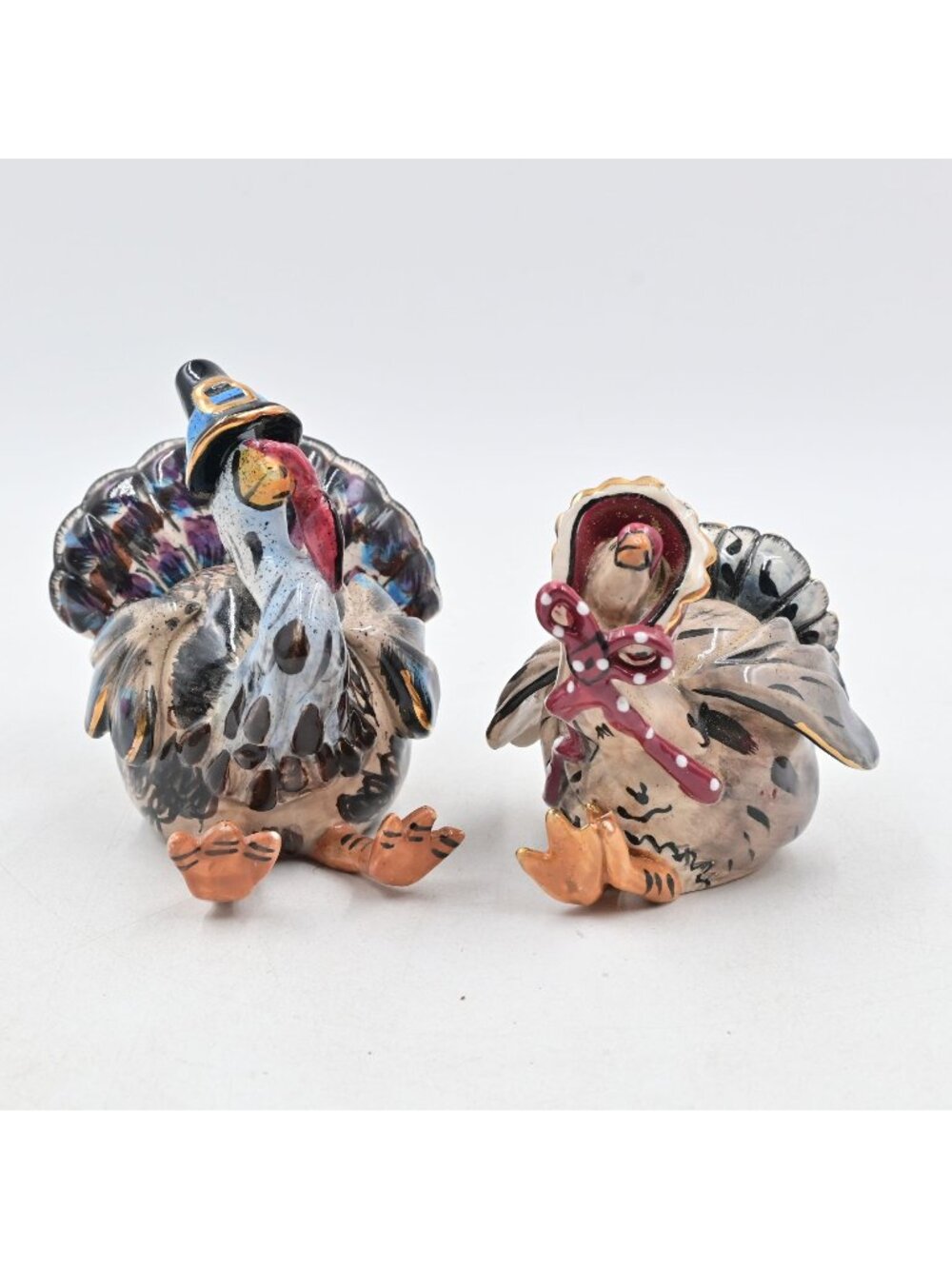 Blue Sky Turkey Clayworks Thanksgiving Salt and Pepper Shakers 2003 Damaged